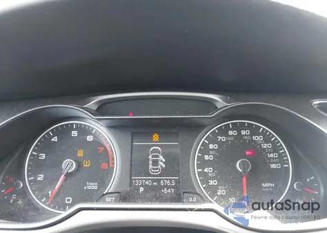 2015 Audi A4 2.0T Premium z USA, uszkodzony, nr VIN WAUBFAFL7FN013853